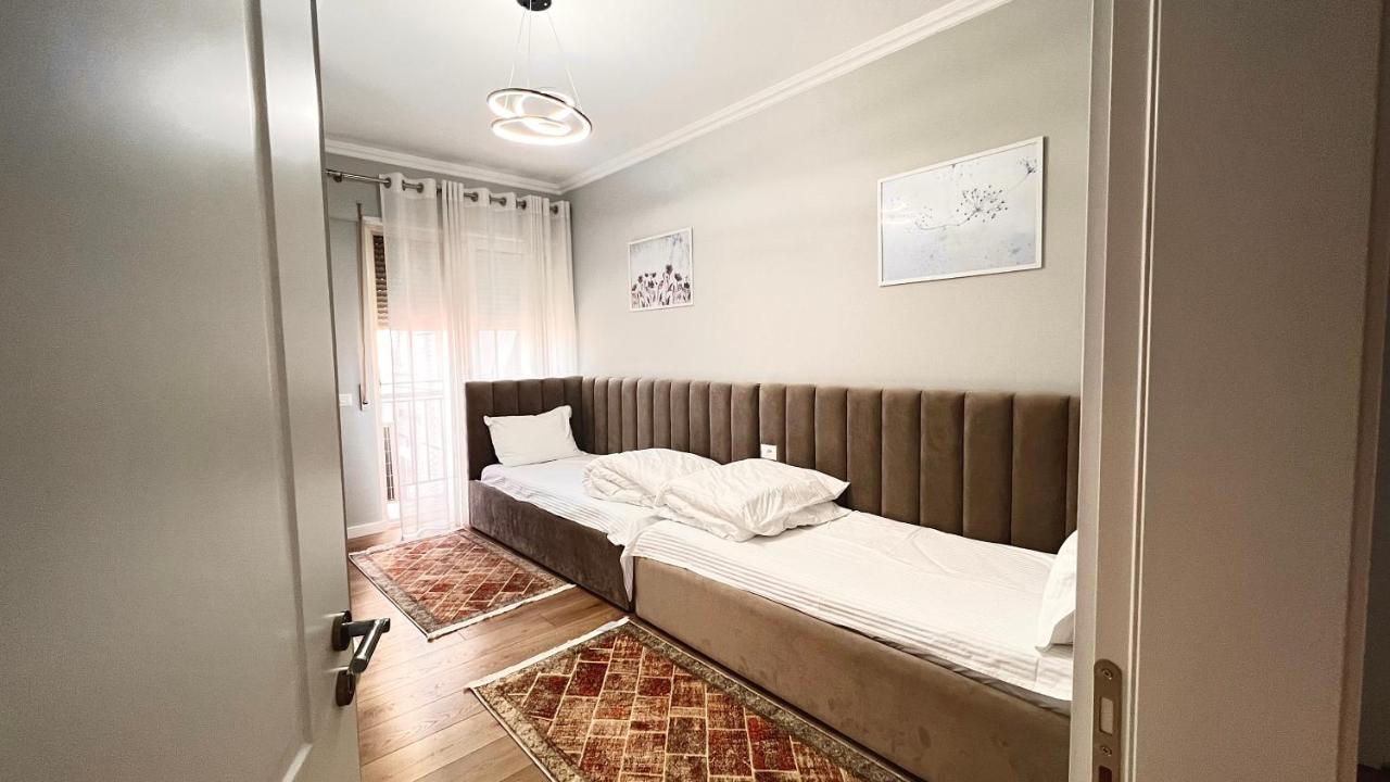 Zeus Tirana Suite 외부 사진